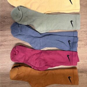 Nike unisex Colorful Crew Socks - Multi-Pack